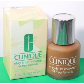 Clinique Stay-True Makeup...